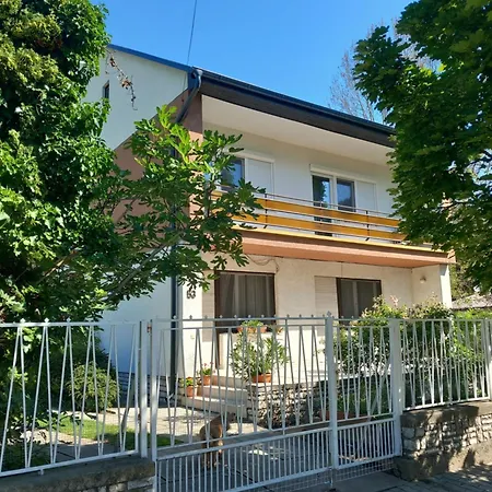 Apartment Leander *