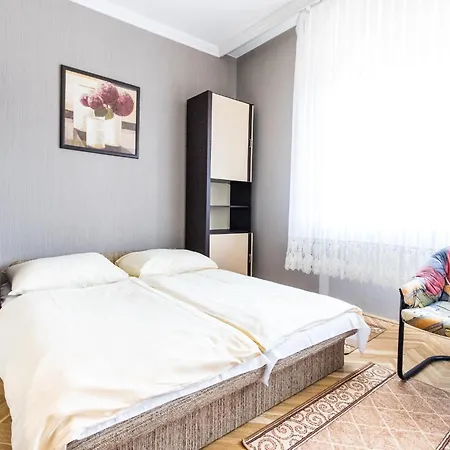 Leander Apartment *