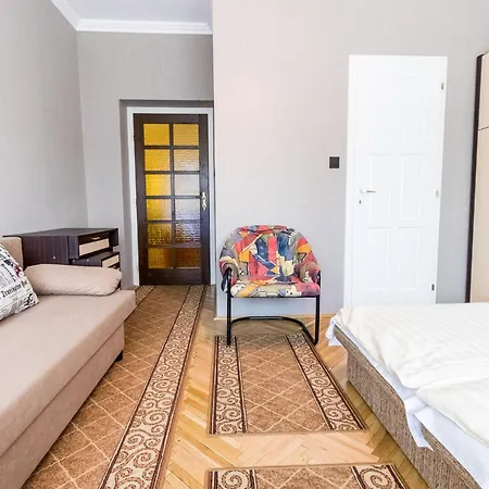 Leander Apartment *