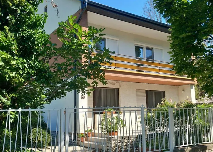 Apartment Leander *